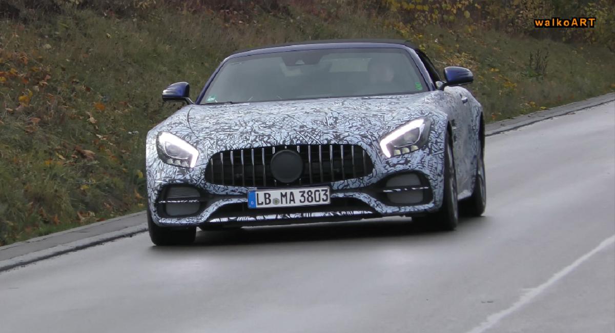 Mercedes AMG GT Roadster facelift video spia