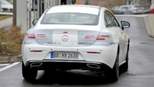 Nuova Mercedes Classe E berlina foto spia