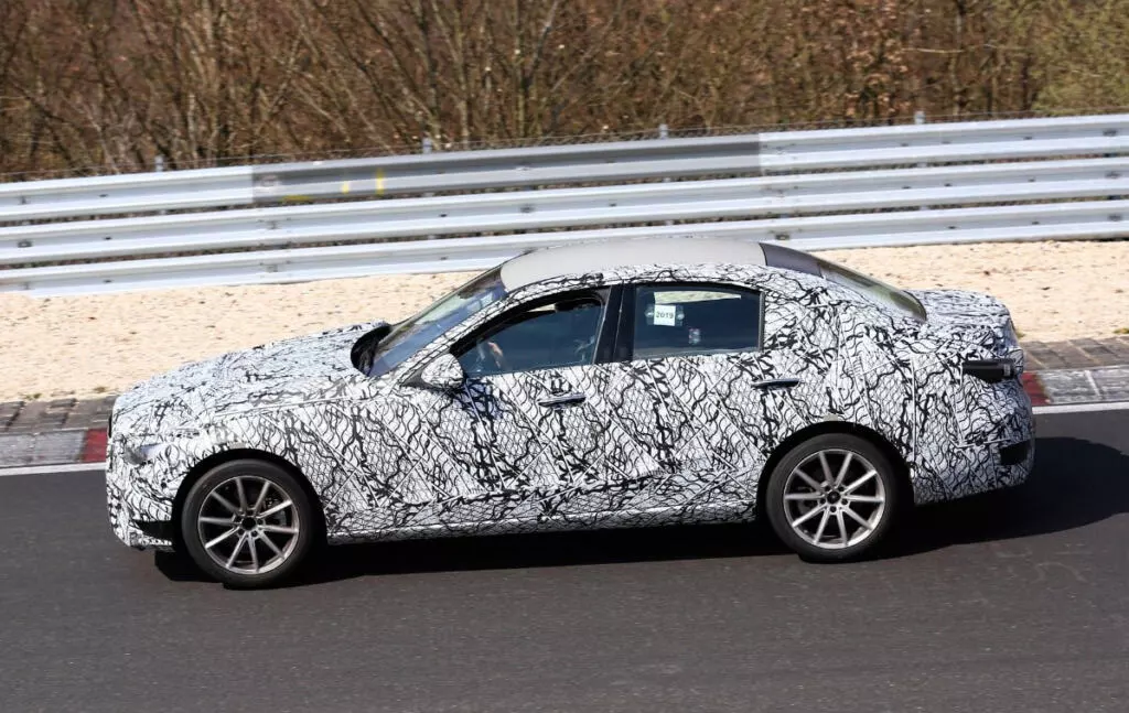 Mercedes Classe C W206 foto spia