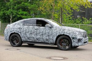 Nuovo Mercedes-AMG GLE 63 Coupé foto spia
