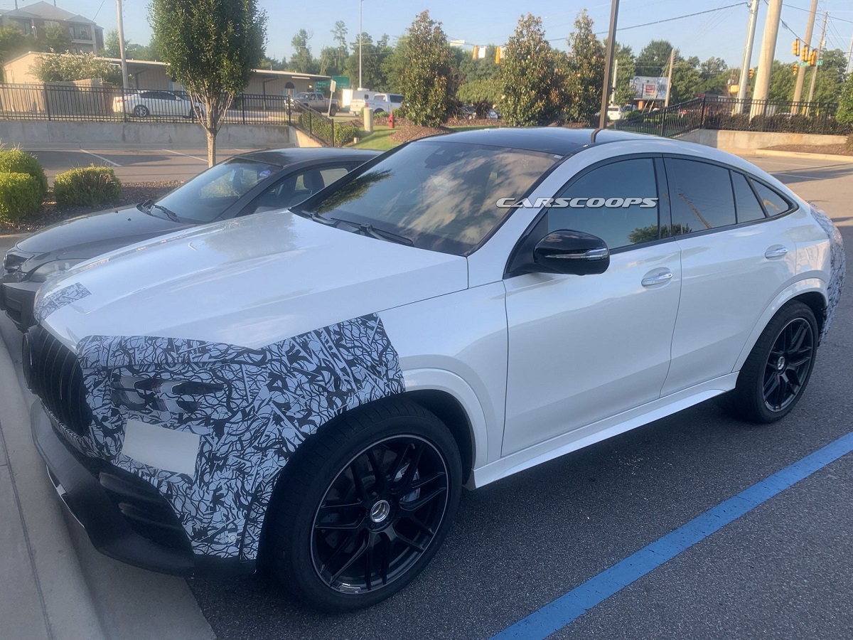 Nuovo Mercedes-AMG GLE 63 Coupé foto spia