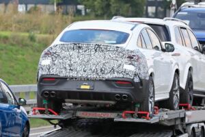 Nuovo Mercedes-AMG GLE 53 Coupé foto spia