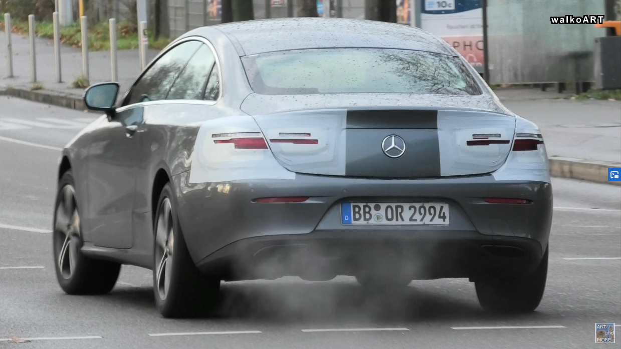 Mercedes Classe E Coupé 2021 foto spia