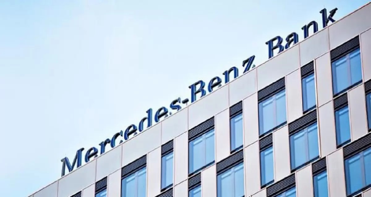 Banco Mercedes-Benz
