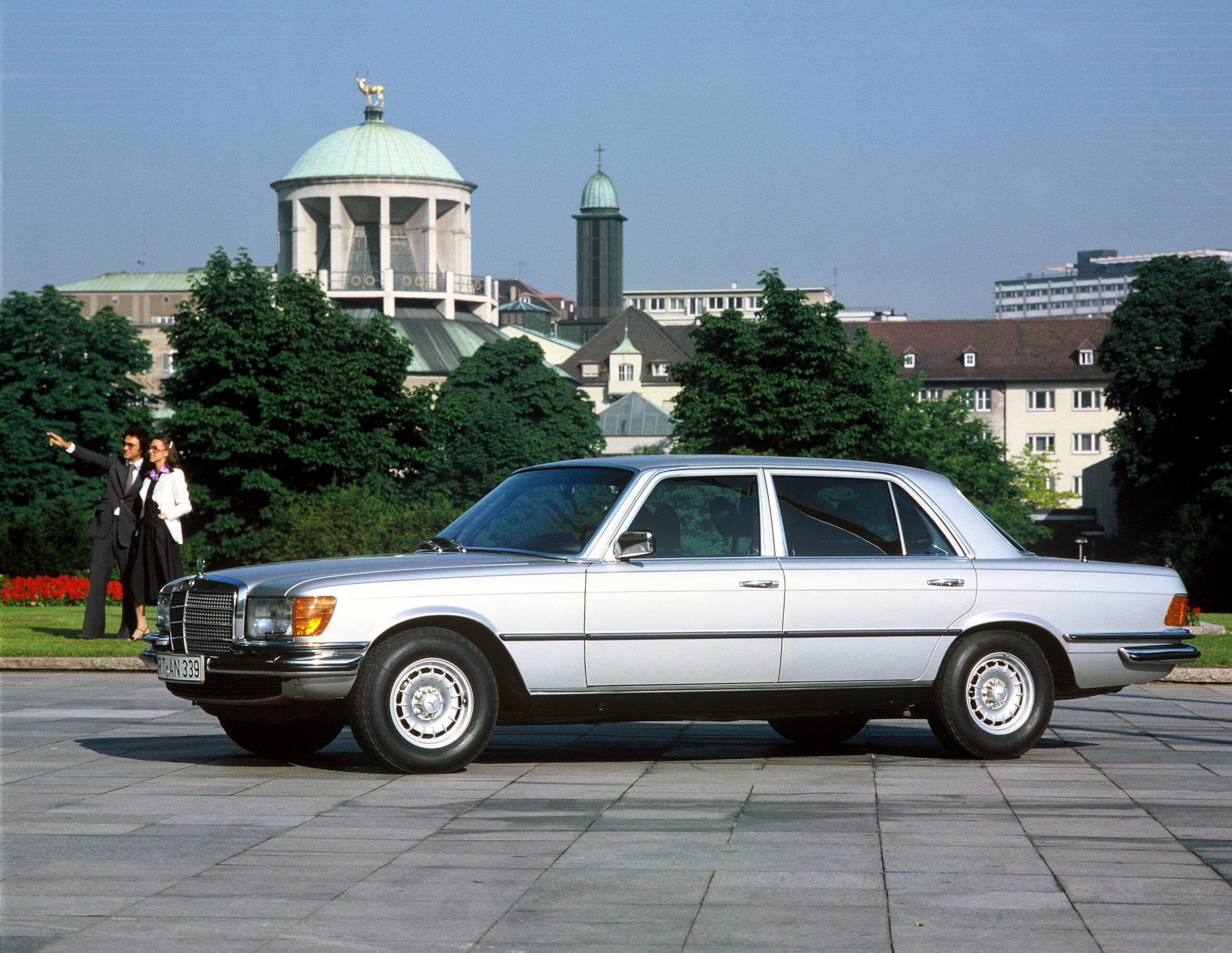 Mercedes 450 SEL 6.9 45 anni