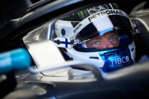 Mercedes-AMG Petronas tute Hamilton Bottas asta