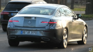 Nuova Mercedes Classe E Coupé foto spia