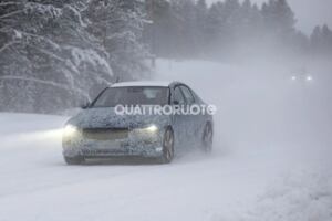 Mercedes Classe C 2021 Nord Europa foto spia