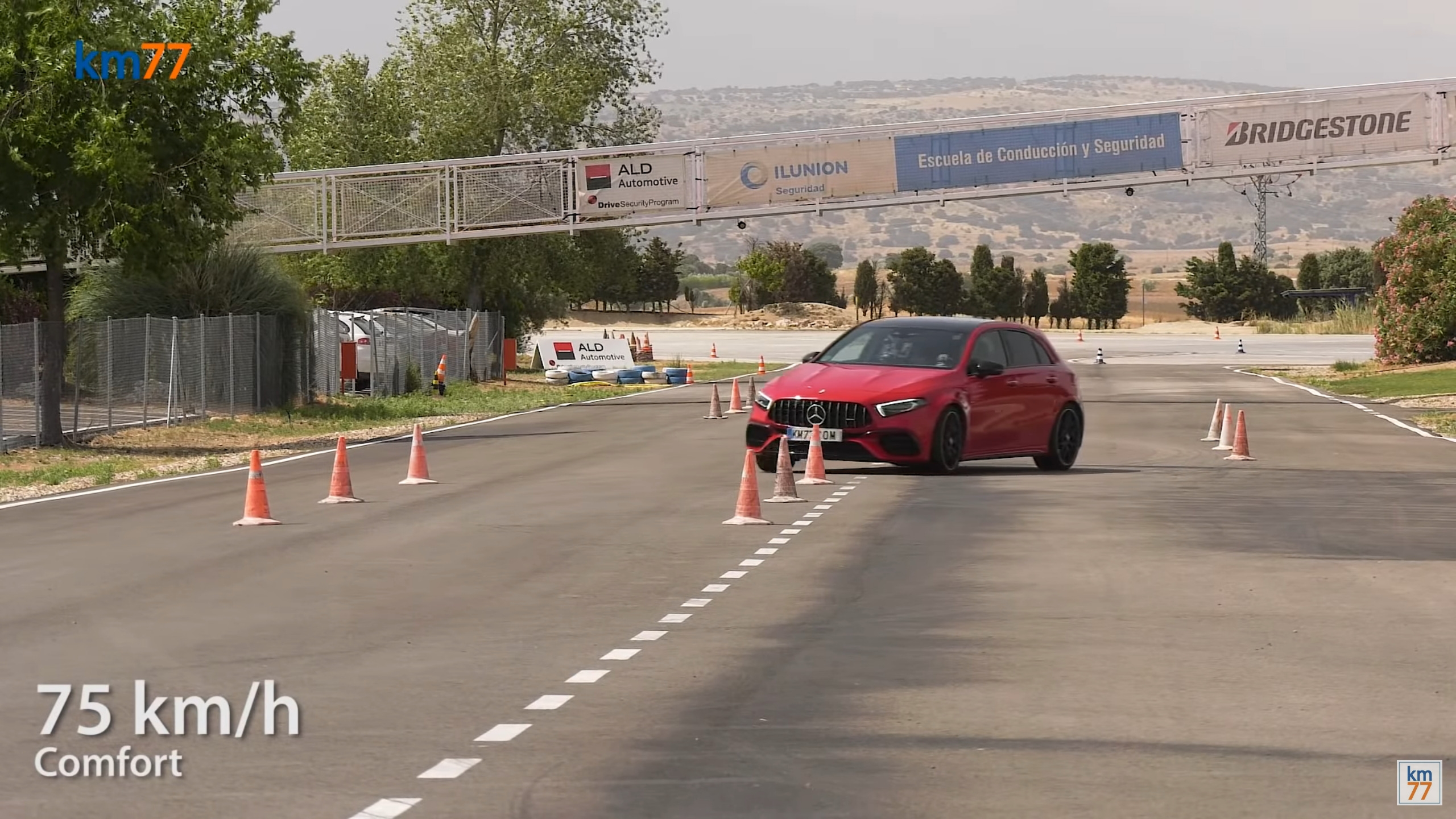 Mercedes-AMG A 45 S test alce