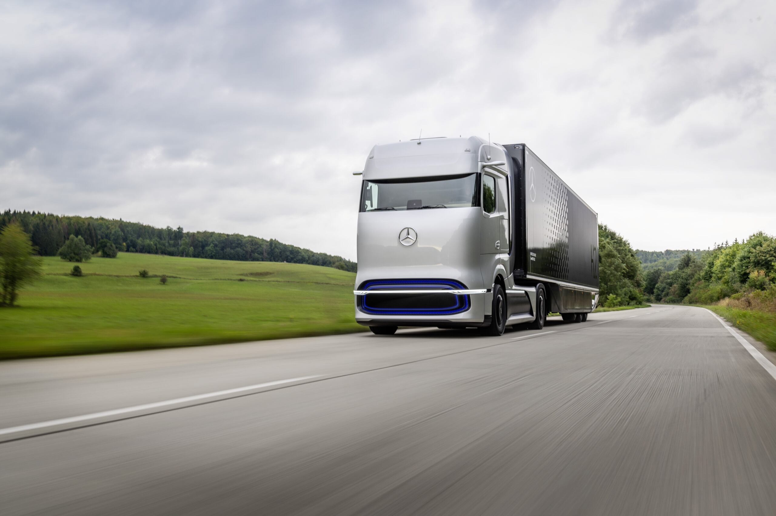 Daimler camion idrogeno