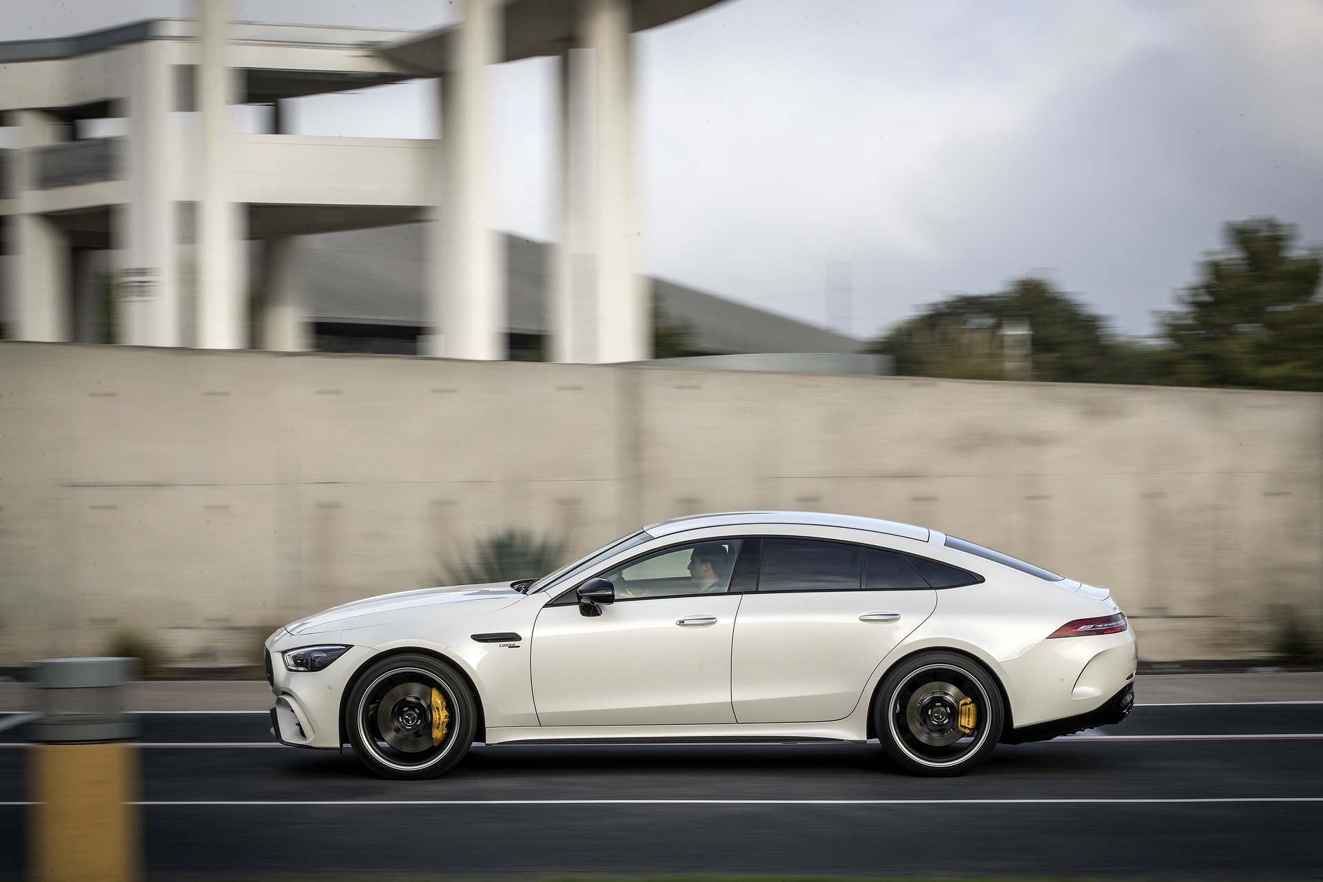 Mercedes AMG gt 53