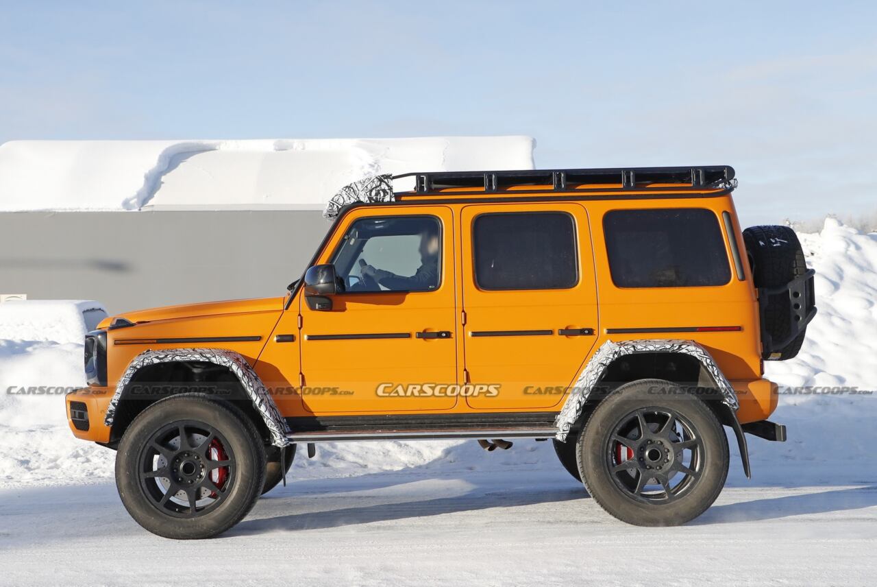 Mercedes-Benz G500 4&times;4&sup2; prototipo arancione Svezia