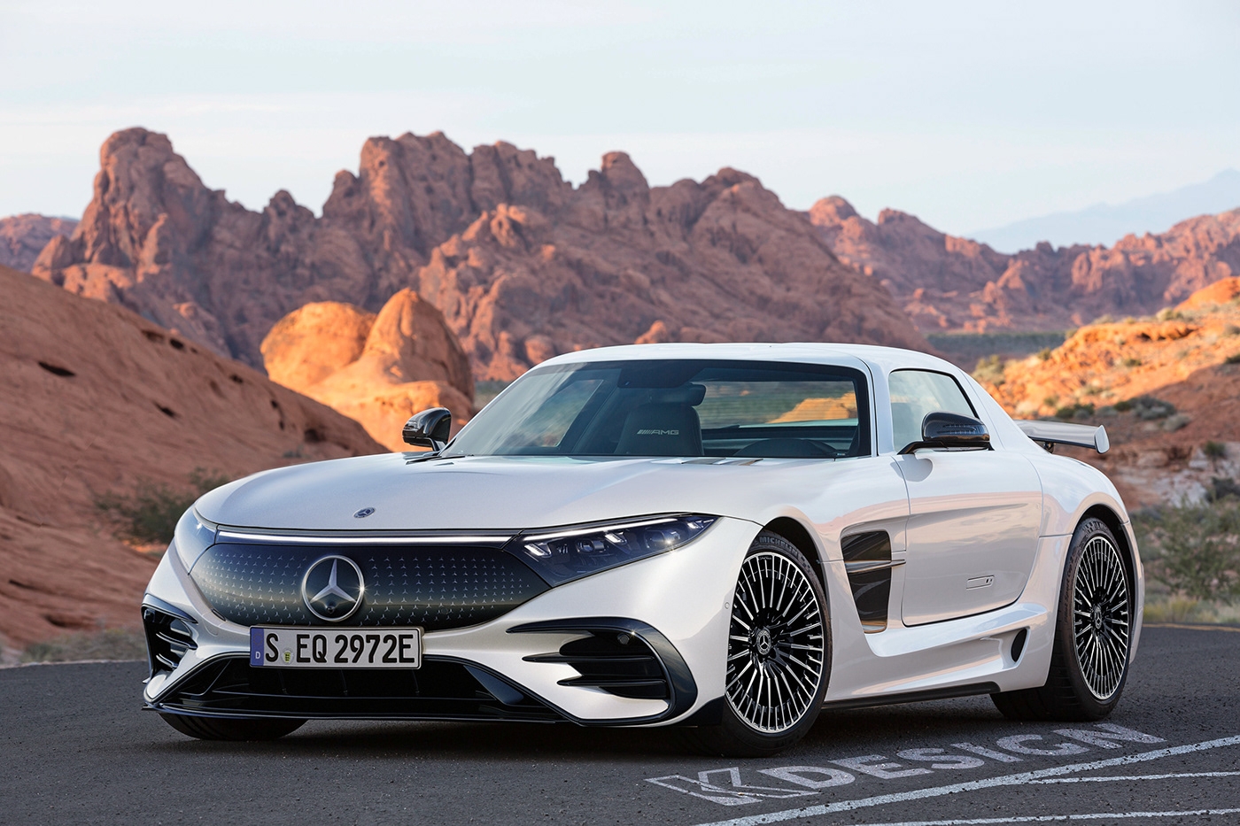 Mercedes-Benz SLS AMG frontale EQS render