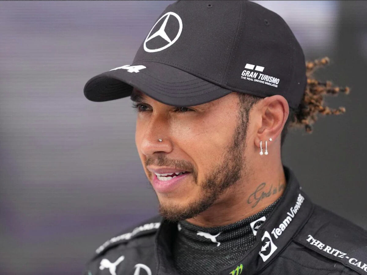 Lewis Hamilton avrebbe rinnovato a causa dei risultati conquistati dalla  Red Bull - MBenz.it