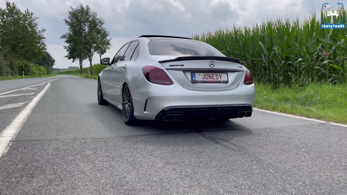 Mercedes-AMG C 43 test accelerazione